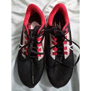 Size 7 - Nike Air Zoom Pegasus 38‎ Georgia USED CONDITION